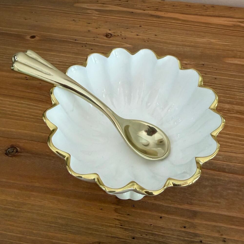 Beatriz Ball Encanto Vienna Mini Pedestal with Spoon NWT